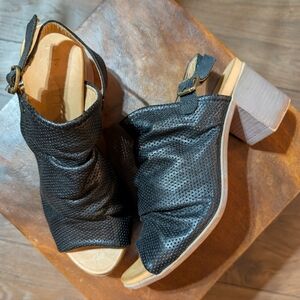 Bueno Dolly Perforated Sandal